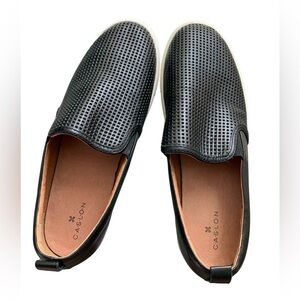 CASLON perforated leather slip on sneakers black/Size 11